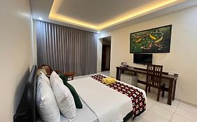 Lovina Beach Hotel